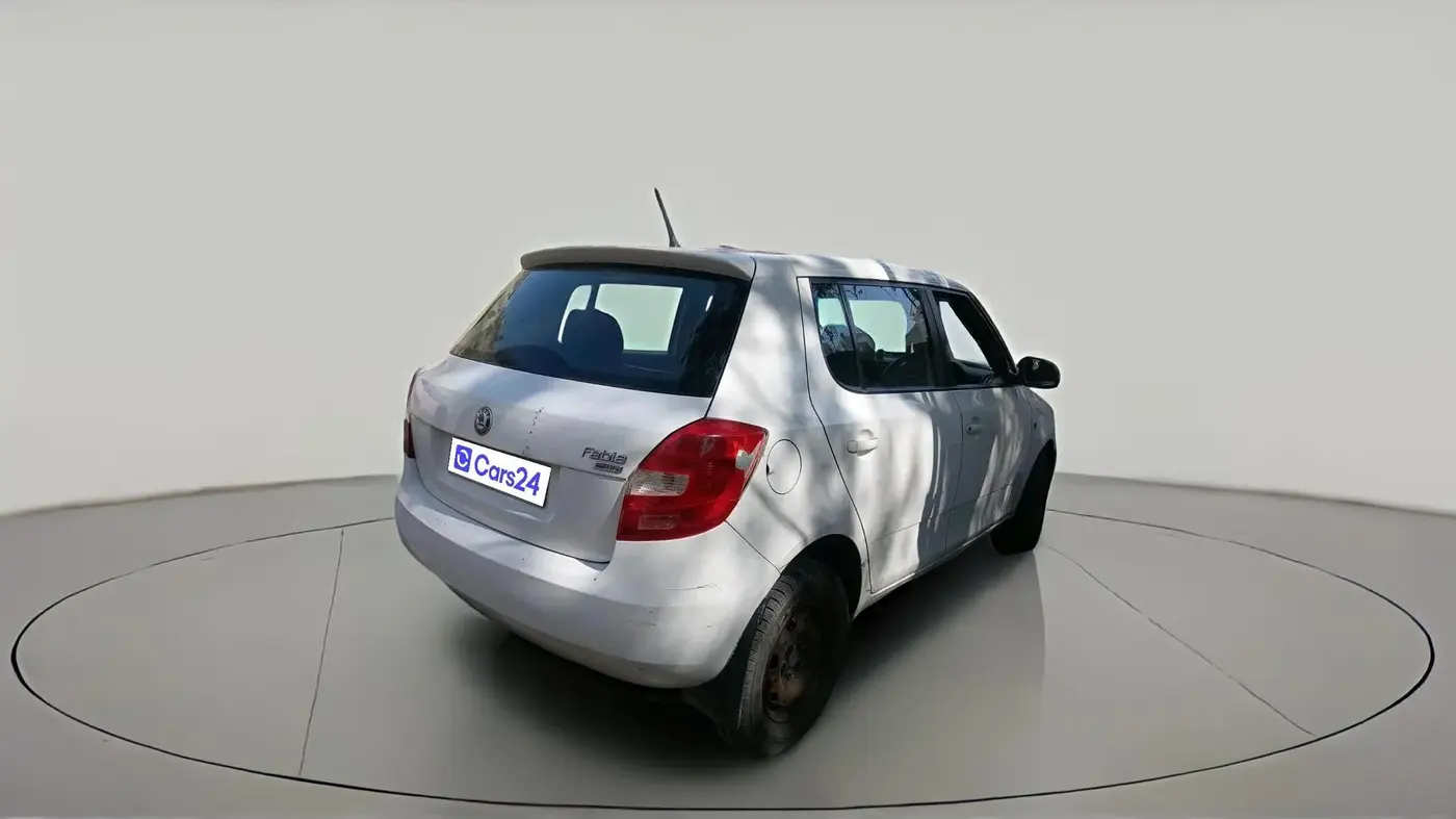 2011 Skoda Fabia AMBITION PLUS 1.2 TDI CR, Diesel, Manual, 1,16,798 km, exterior