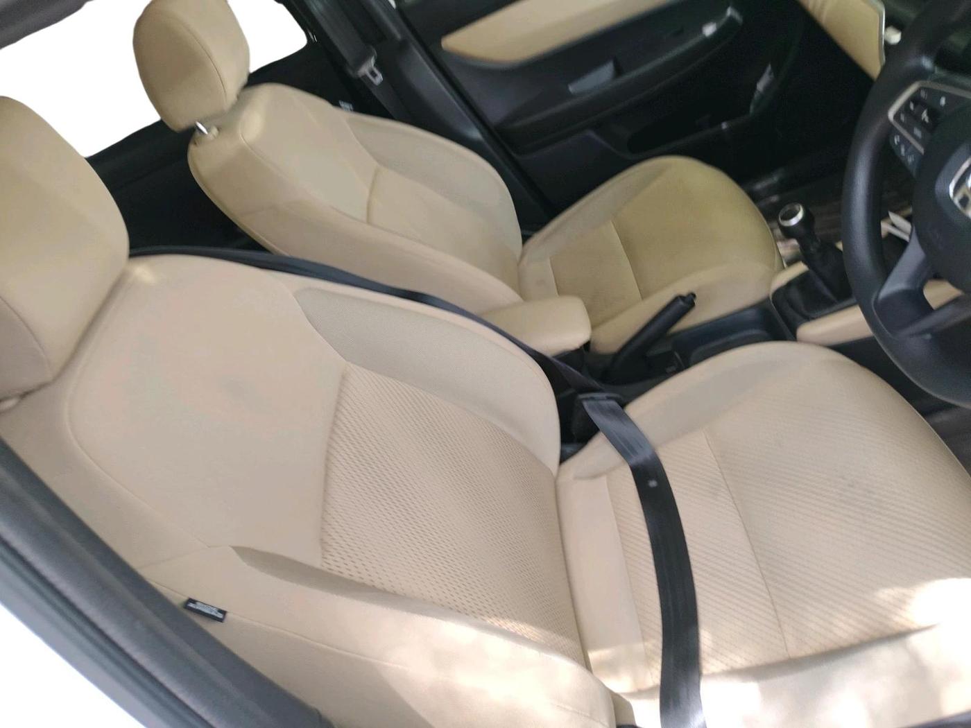 2025 Honda Amaze VX 1.2 Petrol MT, Petrol, Manual, 10,860 km, interior