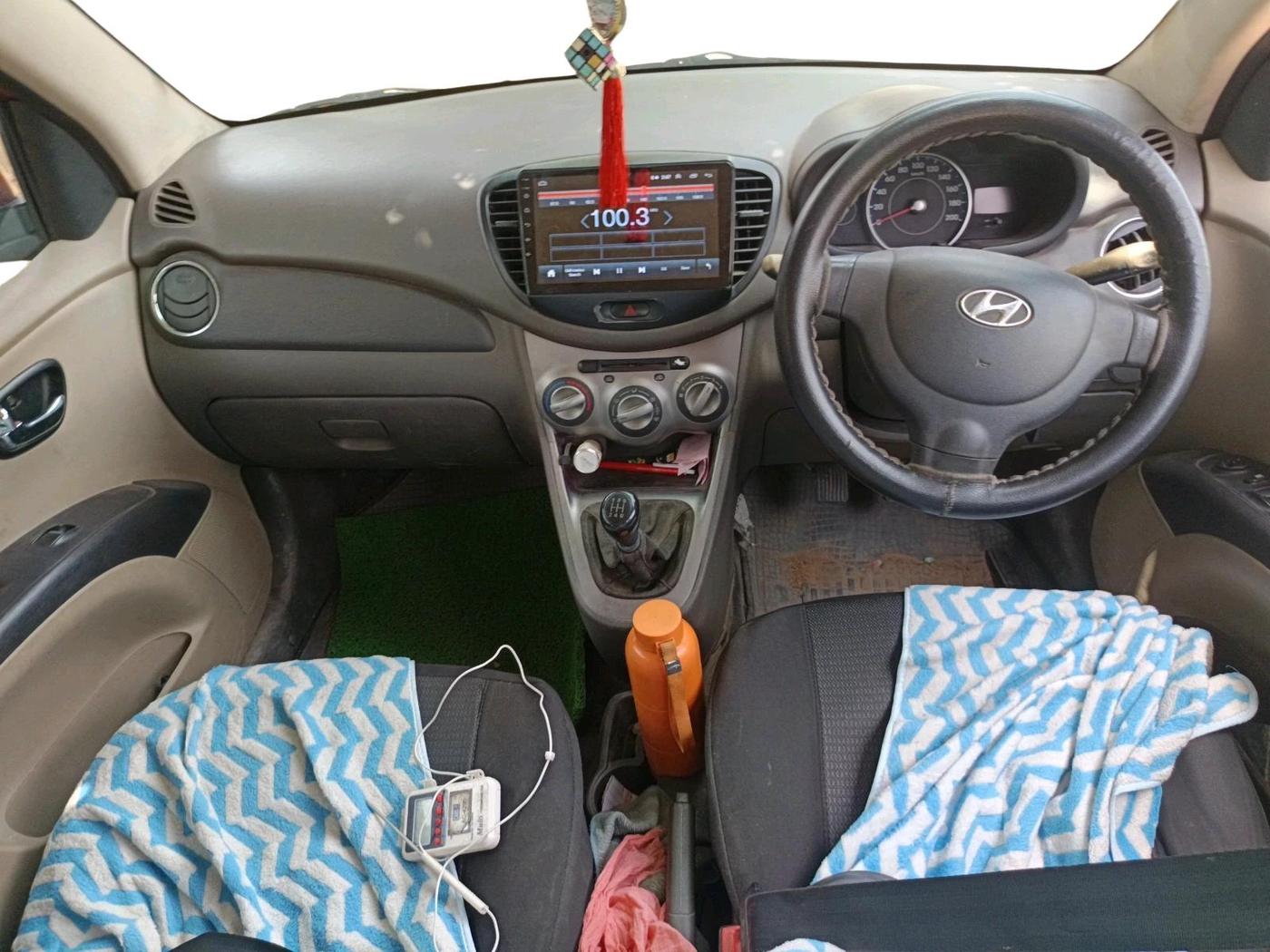 2013 Hyundai i10 MAGNA 1.2, Petrol, Manual, 89,606 km, interior