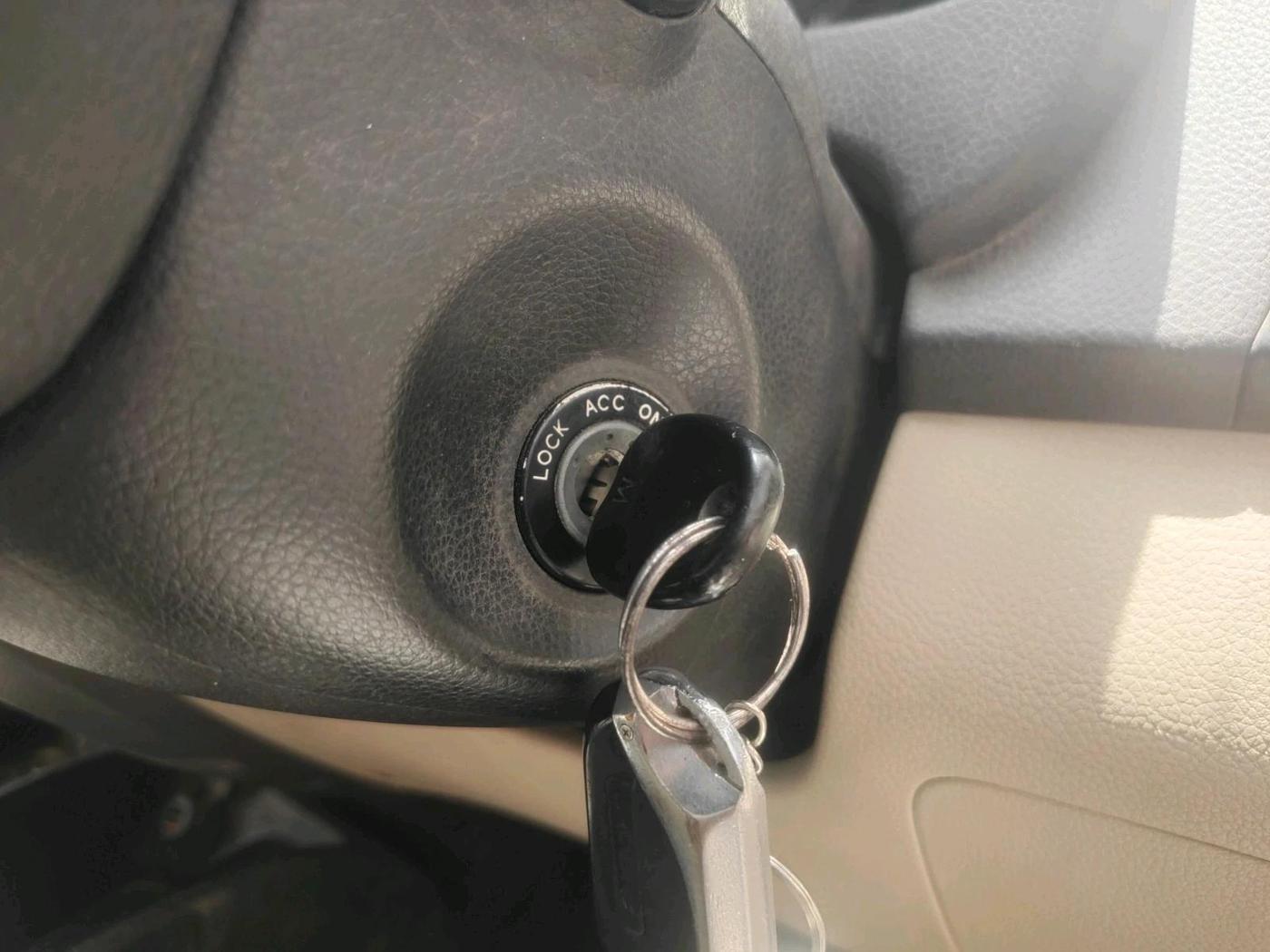 2013 Hyundai Eon ERA +, Petrol, Manual, 75,000 km, interior