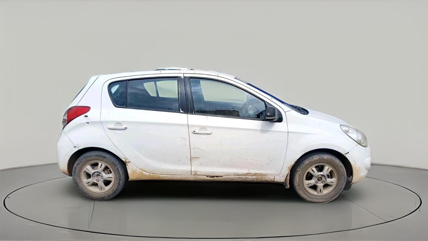 2012 Hyundai i20 SPORTZ 1.2, Petrol, Manual, 1,20,821 km, exterior