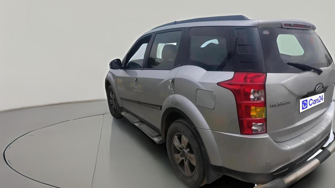 2014 Mahindra XUV500 W8, Diesel, Manual, 1,40,663 km, exterior