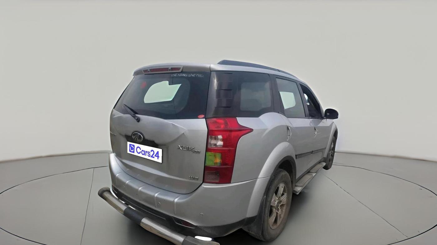 2014 Mahindra XUV500 W8, Diesel, Manual, 1,40,663 km, exterior