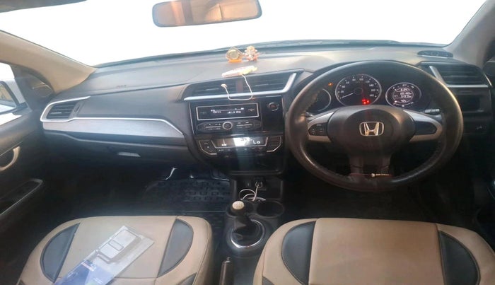 2016 Honda BR-V 1.5L I-VTEC V, Petrol, Manual, 1,05,160 km, interior