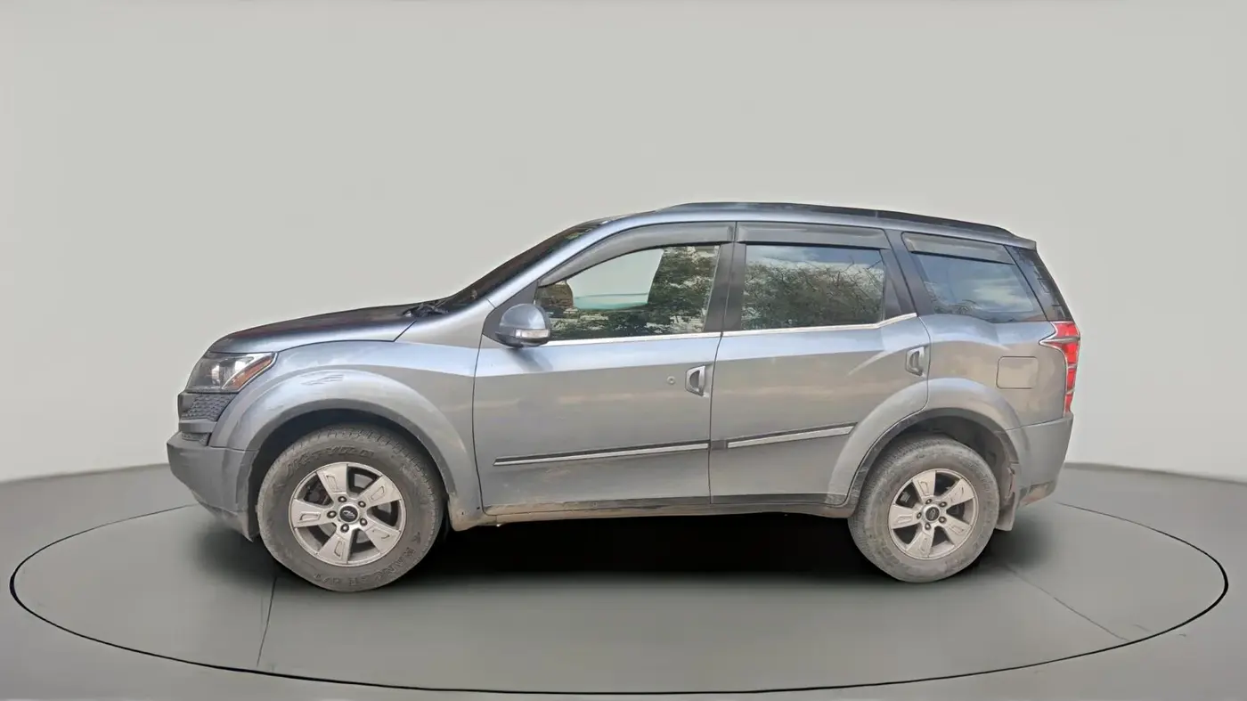2013 Mahindra XUV500 W8, Diesel, Manual, 85,000 km, exterior