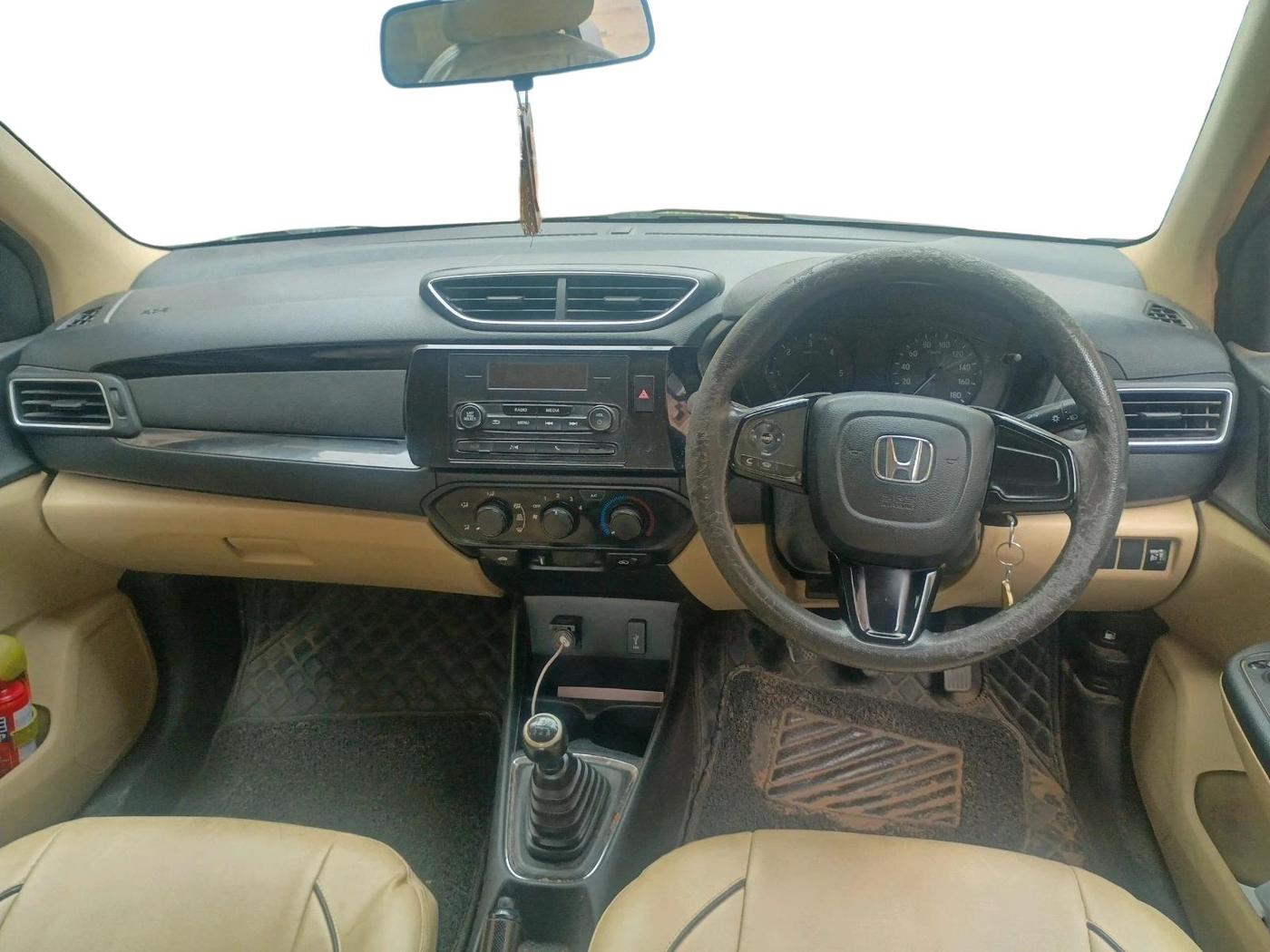 2018 Honda Amaze 1.5L I-DTEC S, Diesel, Manual, 1,36,100 km, interior