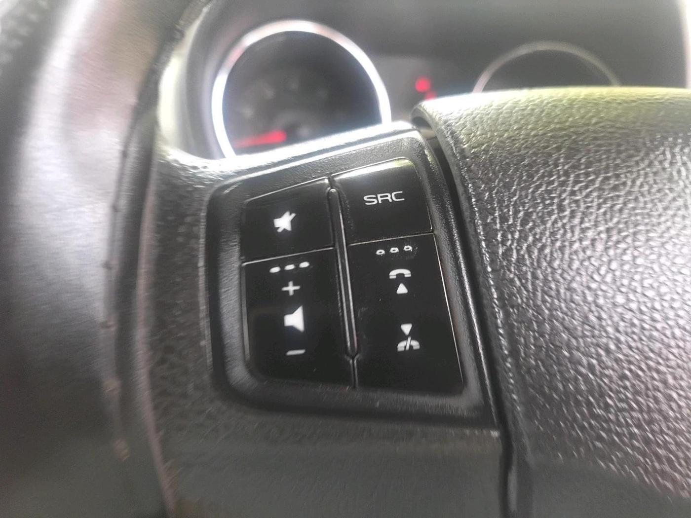 2016 Mahindra TUV300 T8, Diesel, Manual, 1,01,499 km, interior