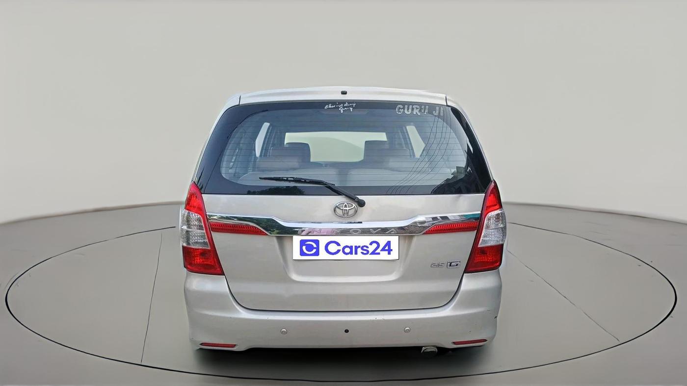 2013 Toyota Innova 2.5 GX 8 STR, Diesel, Manual, 3,20,166 km, exterior