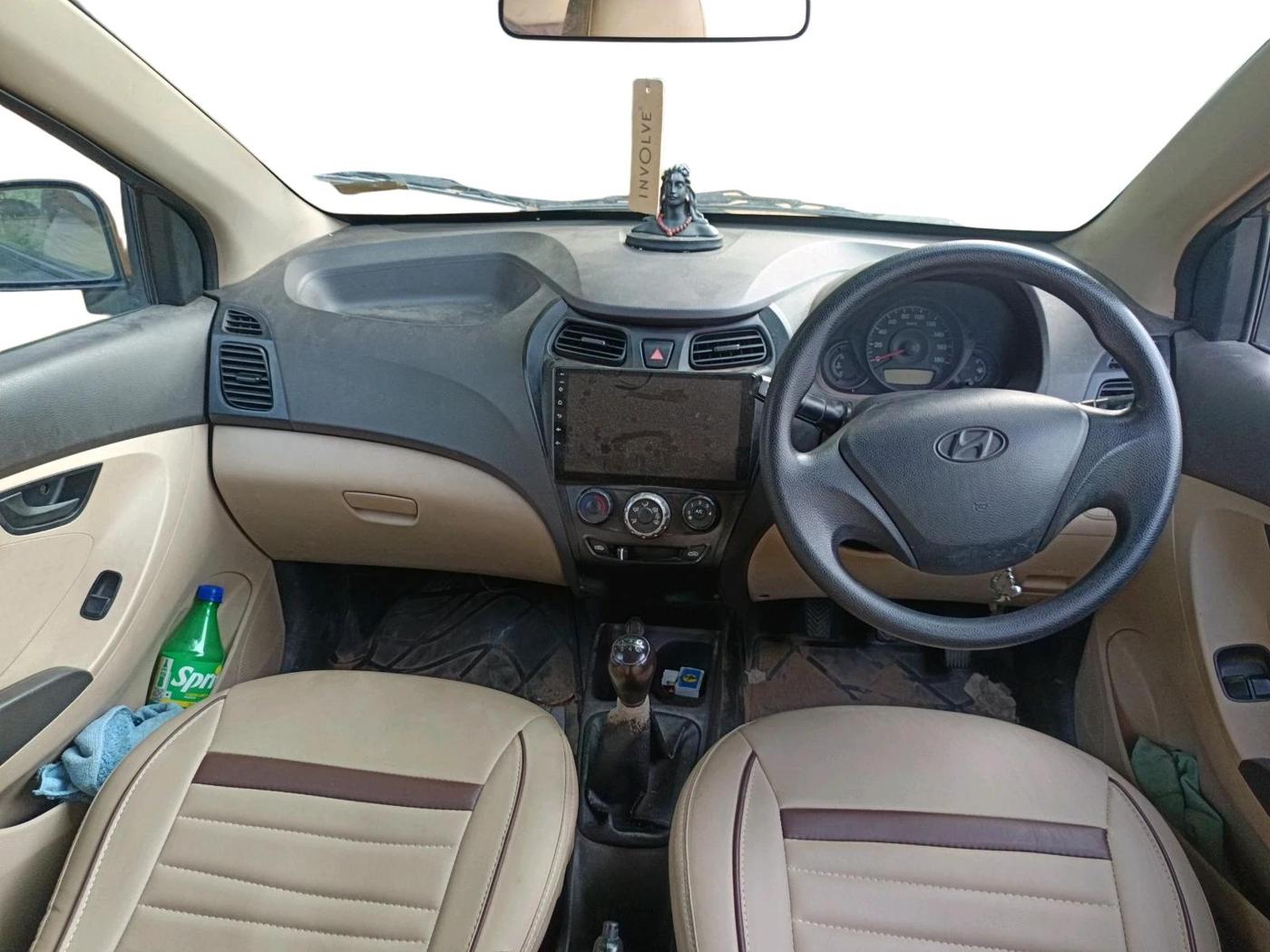 2017 Hyundai Eon ERA +, CNG, Manual, 74,925 km, interior
