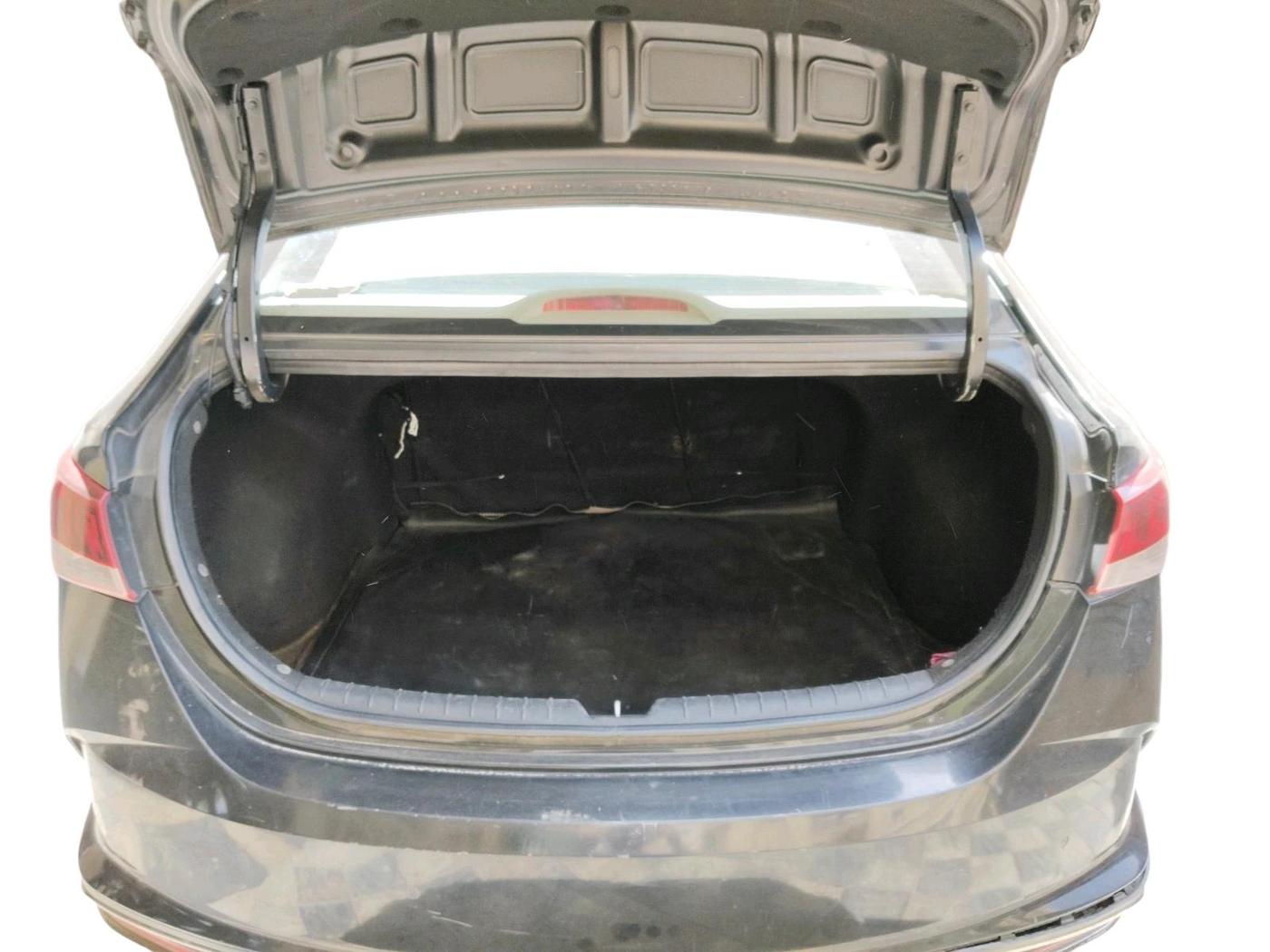 2022 Hyundai Verna SX 1.5 VTVT, Petrol, Manual, 1,11,149 km, exterior