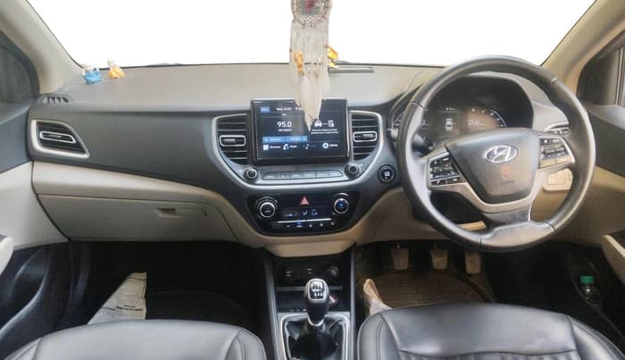 2022 Hyundai Verna SX 1.5 VTVT, Petrol, Manual, 1,11,149 km, interior