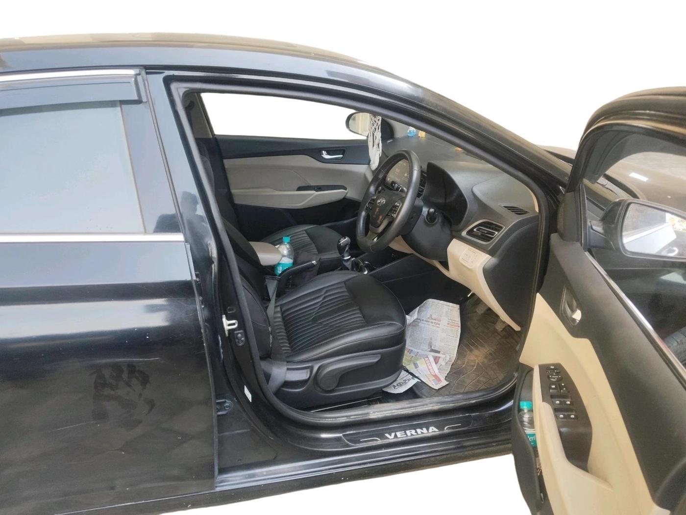 2022 Hyundai Verna SX 1.5 VTVT, Petrol, Manual, 1,11,149 km, interior