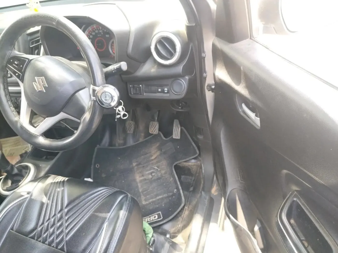 2022 Maruti Celerio ZXI, Petrol, Manual, 1,13,500 km, interior