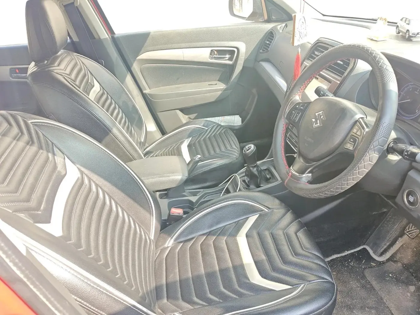 2016 Maruti Vitara Brezza ZDI PLUS, Diesel, Manual, 1,24,110 km, interior