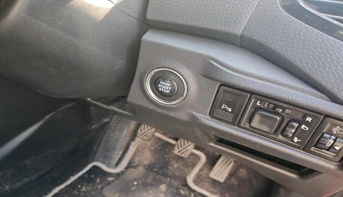 2016 Maruti Vitara Brezza ZDI PLUS, Diesel, Manual, 1,24,110 km, interior