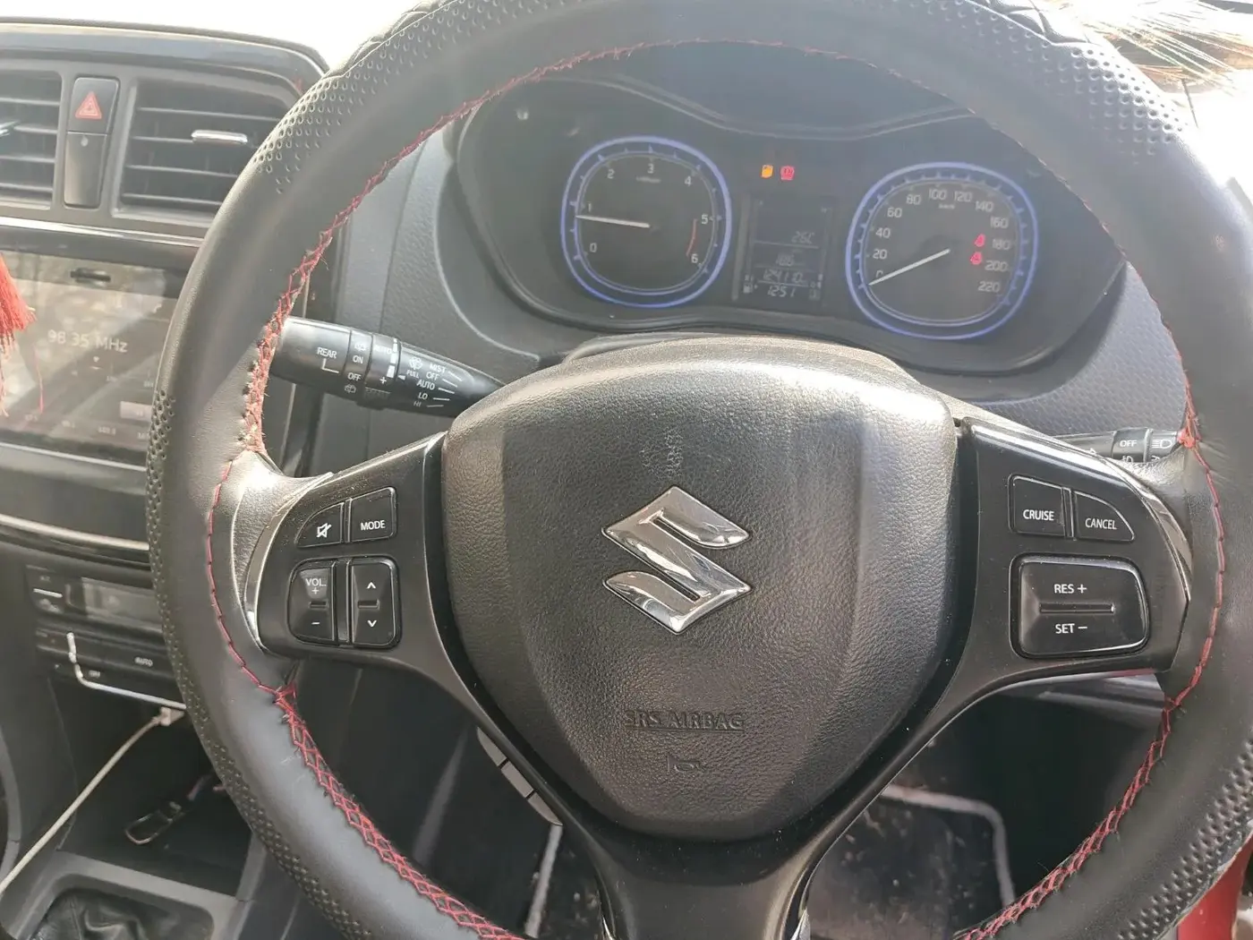2016 Maruti Vitara Brezza ZDI PLUS, Diesel, Manual, 1,24,110 km, interior