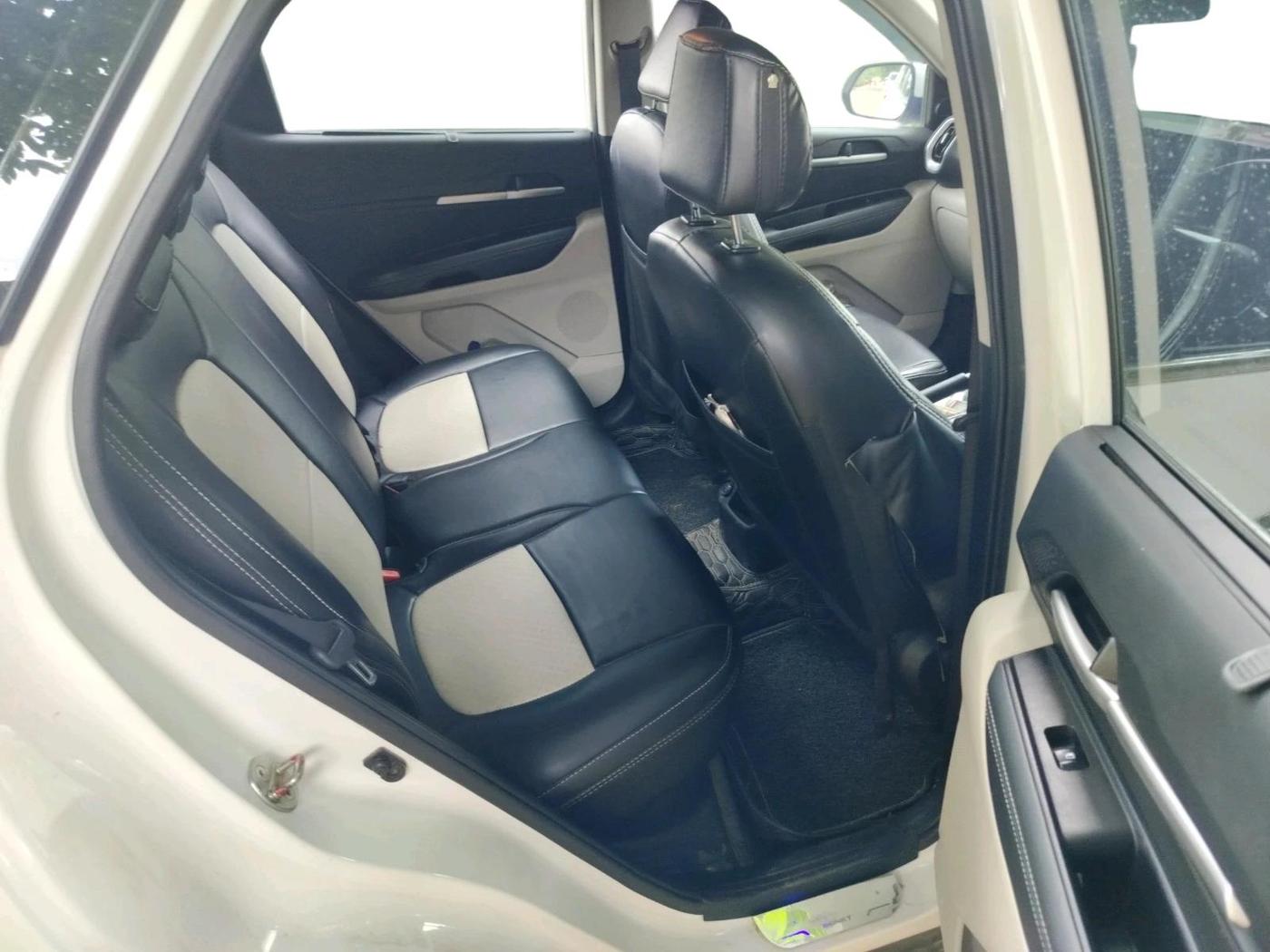 2023 KIA SONET HTX 1.5D IMT, Diesel, Manual, 29,700 km, interior