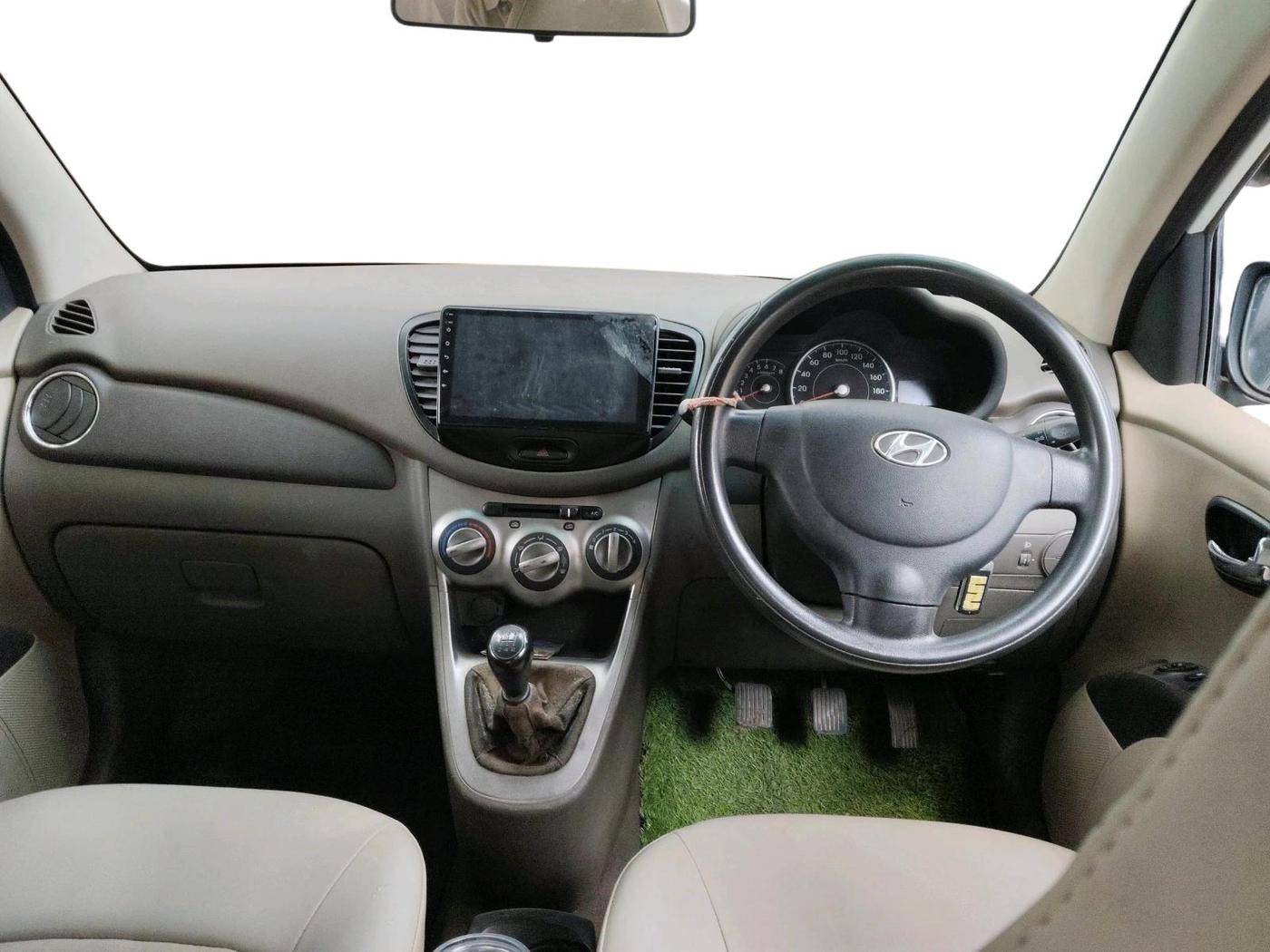2012 Hyundai i10 MAGNA 1.2, Petrol, Manual, 46,073 km, interior