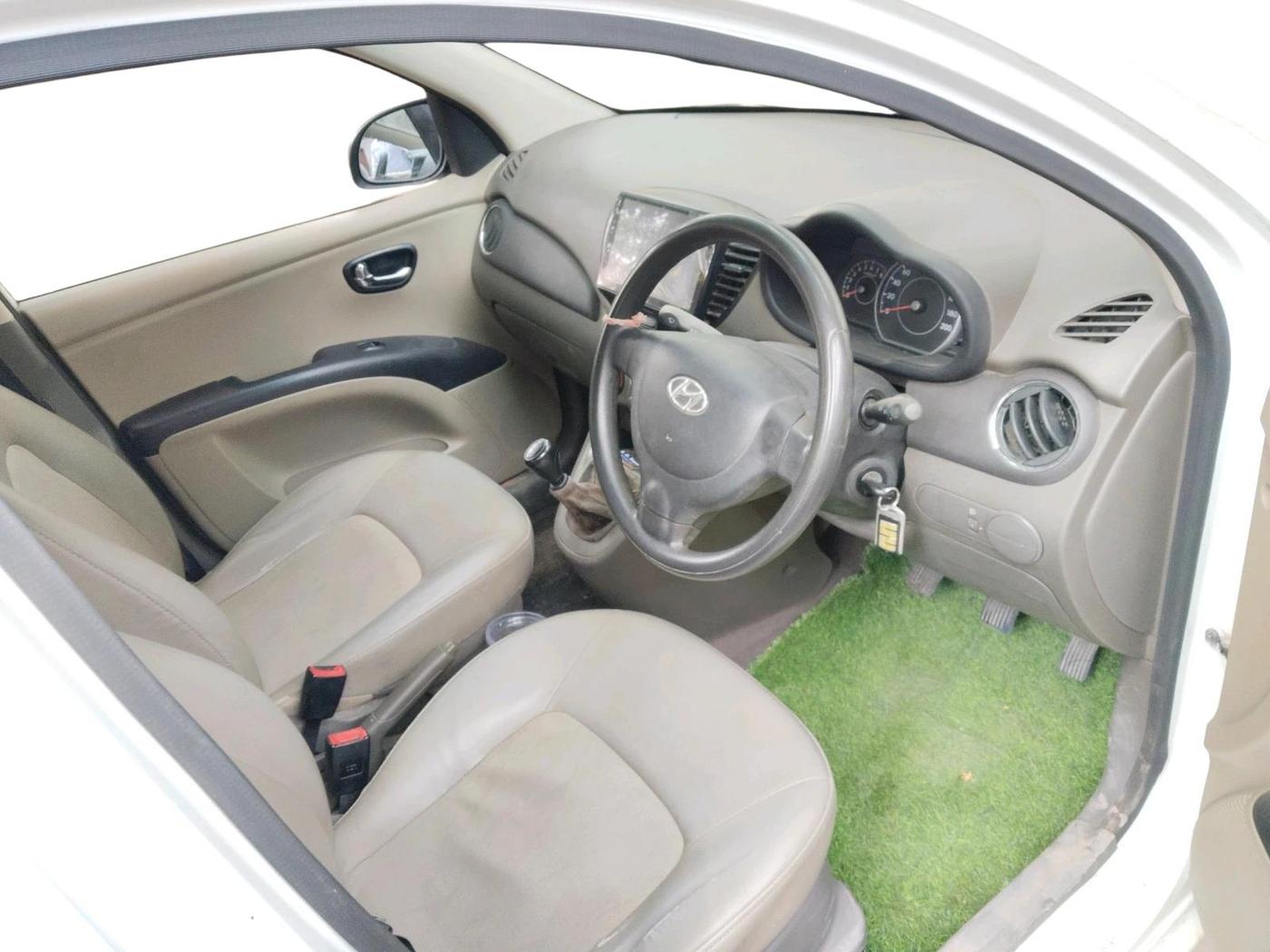 2012 Hyundai i10 MAGNA 1.2, Petrol, Manual, 46,073 km, interior