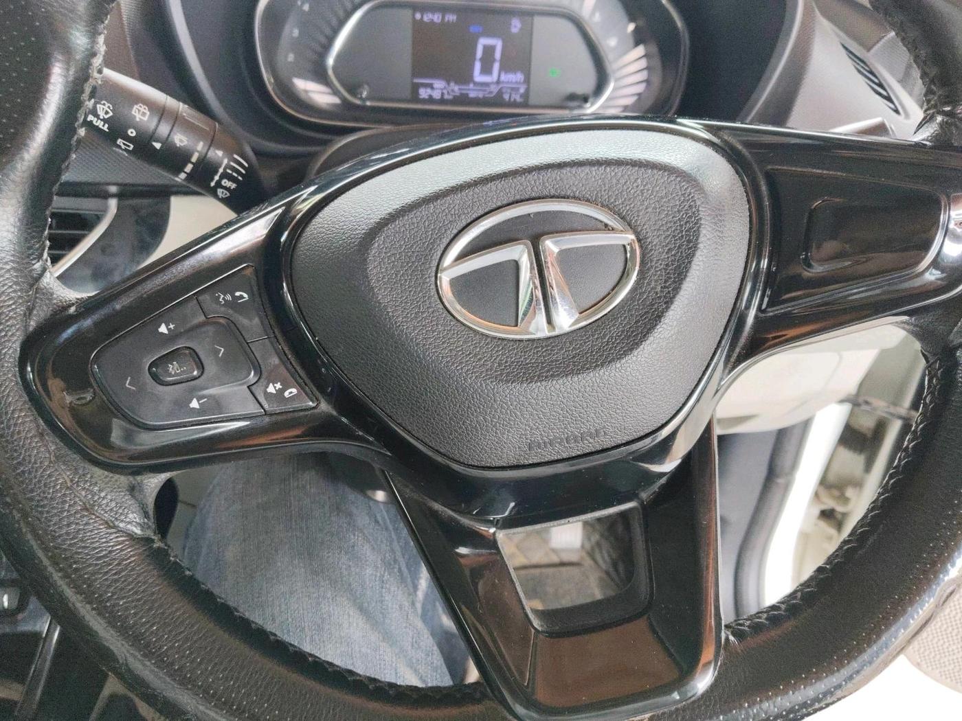 2022 Tata NEXON XZ PLUS DIESEL, Diesel, Manual, 92,488 km, interior