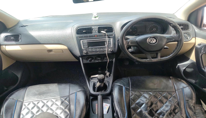 2016 Volkswagen Ameo COMFORTLINE 1.5L, Diesel, Manual, 1,33,264 km, interior