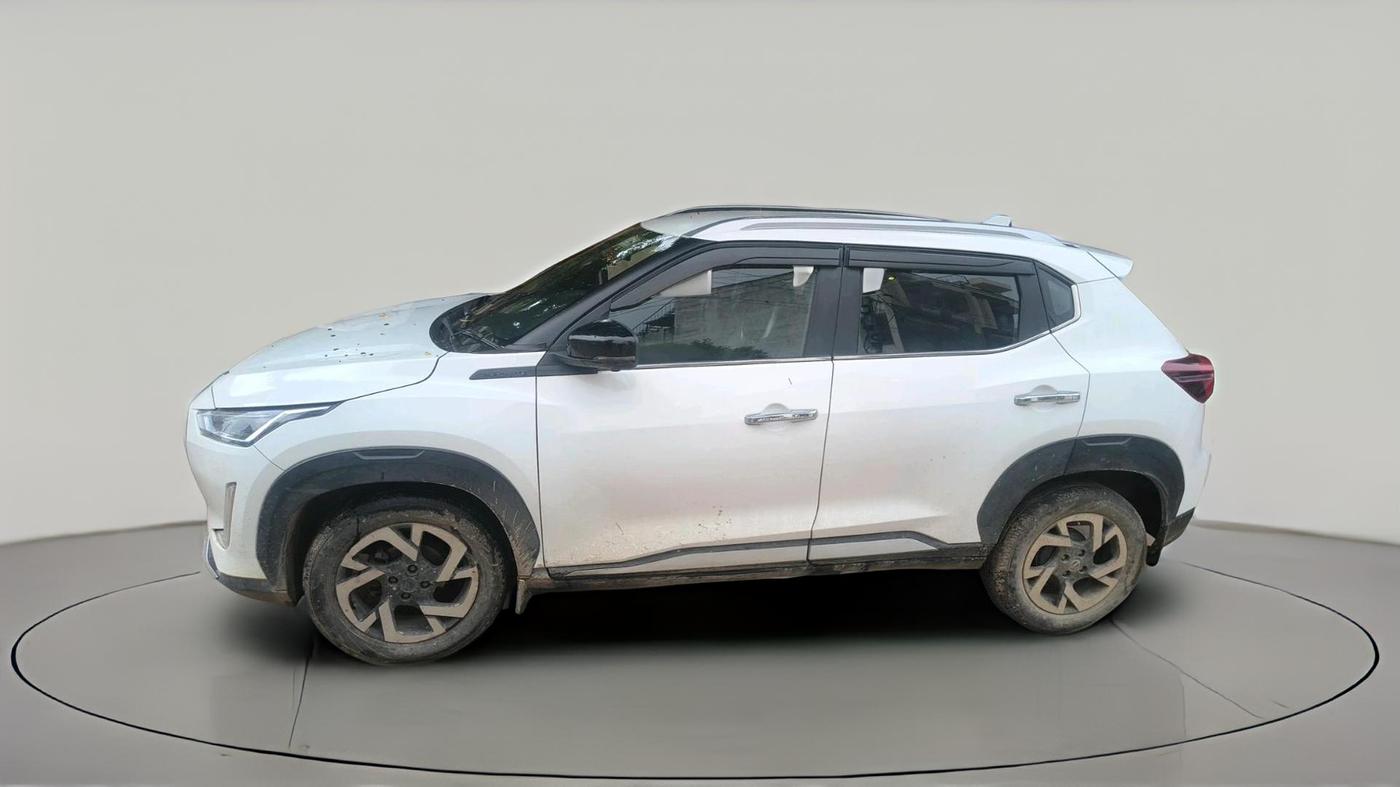 2023 Nissan MAGNITE XV PREMIUM TURBO CVT DUAL TONE, Petrol, Automatic, 52,517 km, exterior