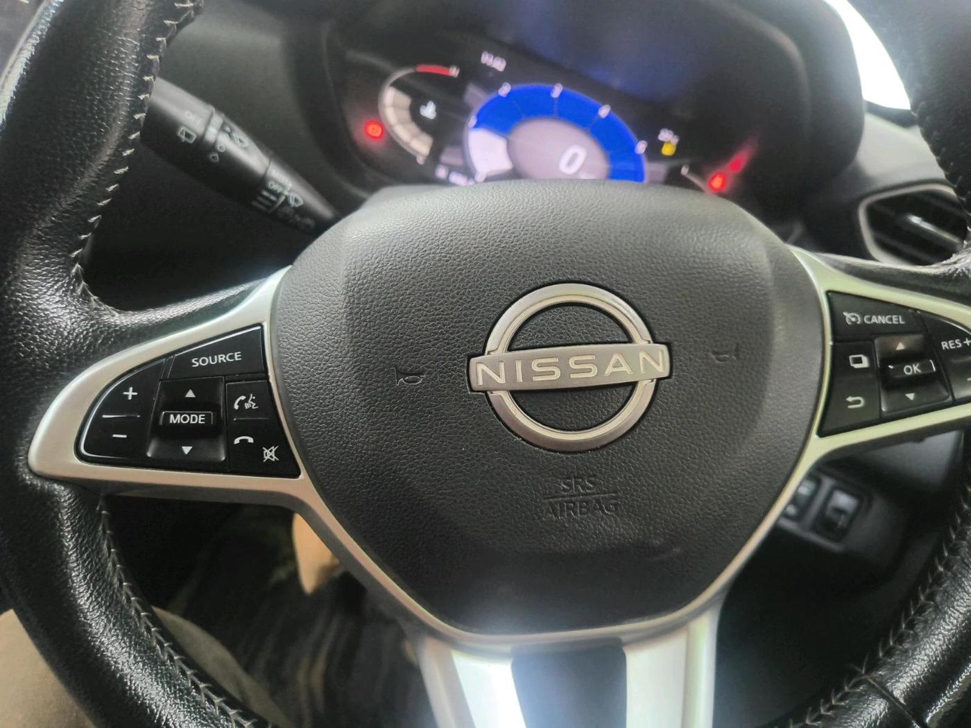 2023 Nissan MAGNITE XV PREMIUM TURBO CVT DUAL TONE, Petrol, Automatic, 52,517 km, interior