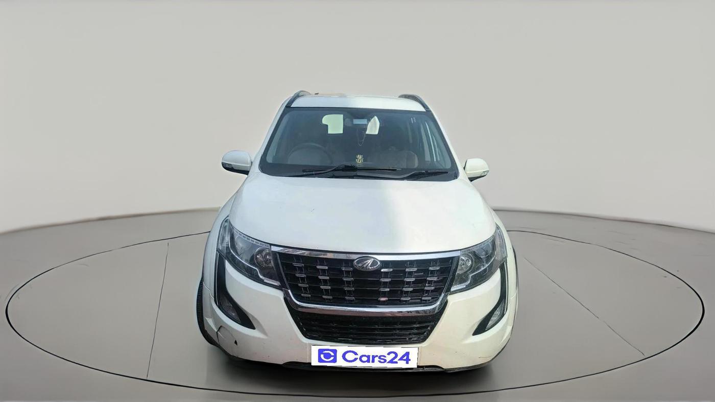 2018 Mahindra XUV500 W7, Diesel, Manual, 1,18,939 km, exterior