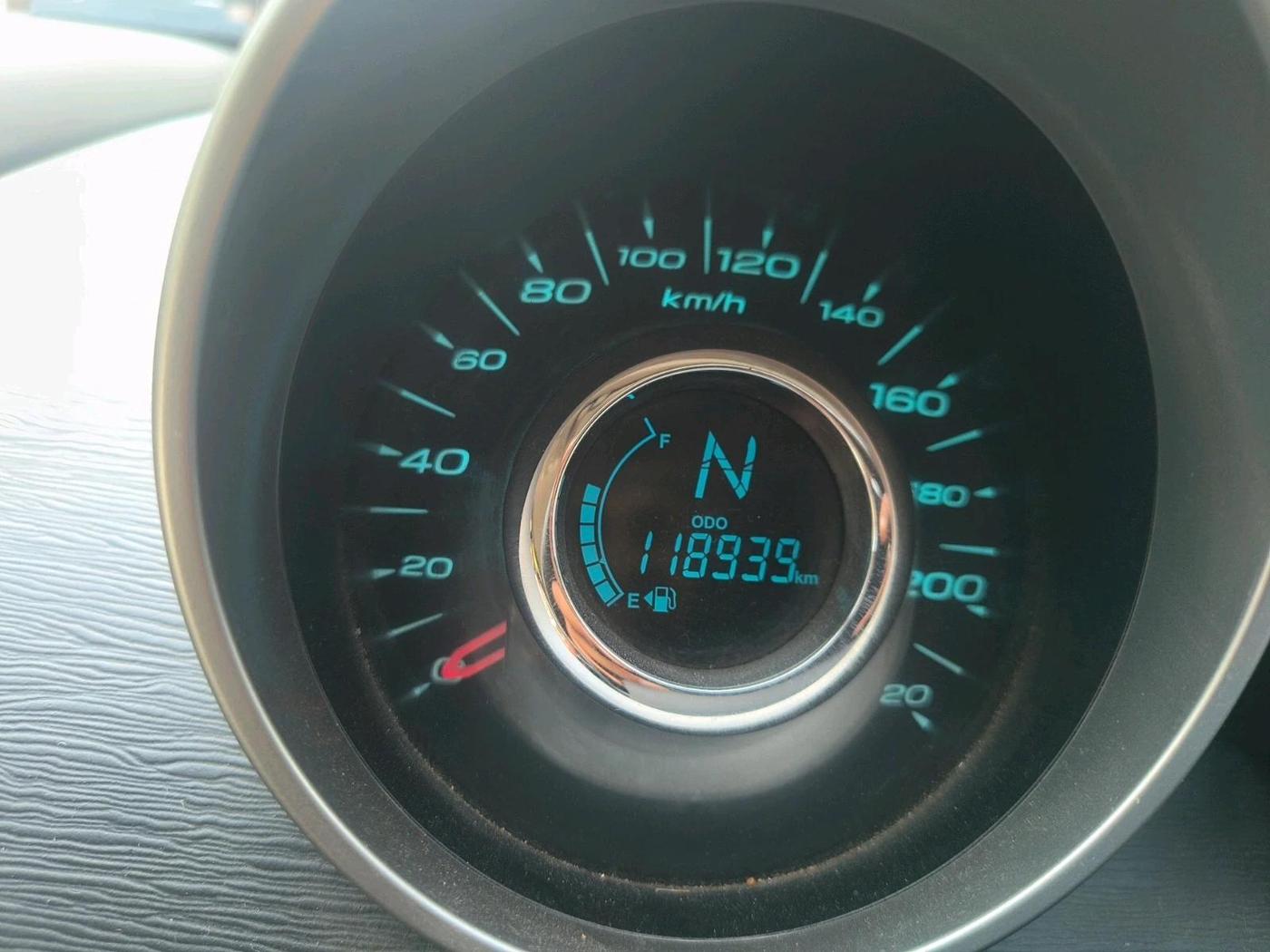 2018 Mahindra XUV500 W7, Diesel, Manual, 1,18,939 km, interior