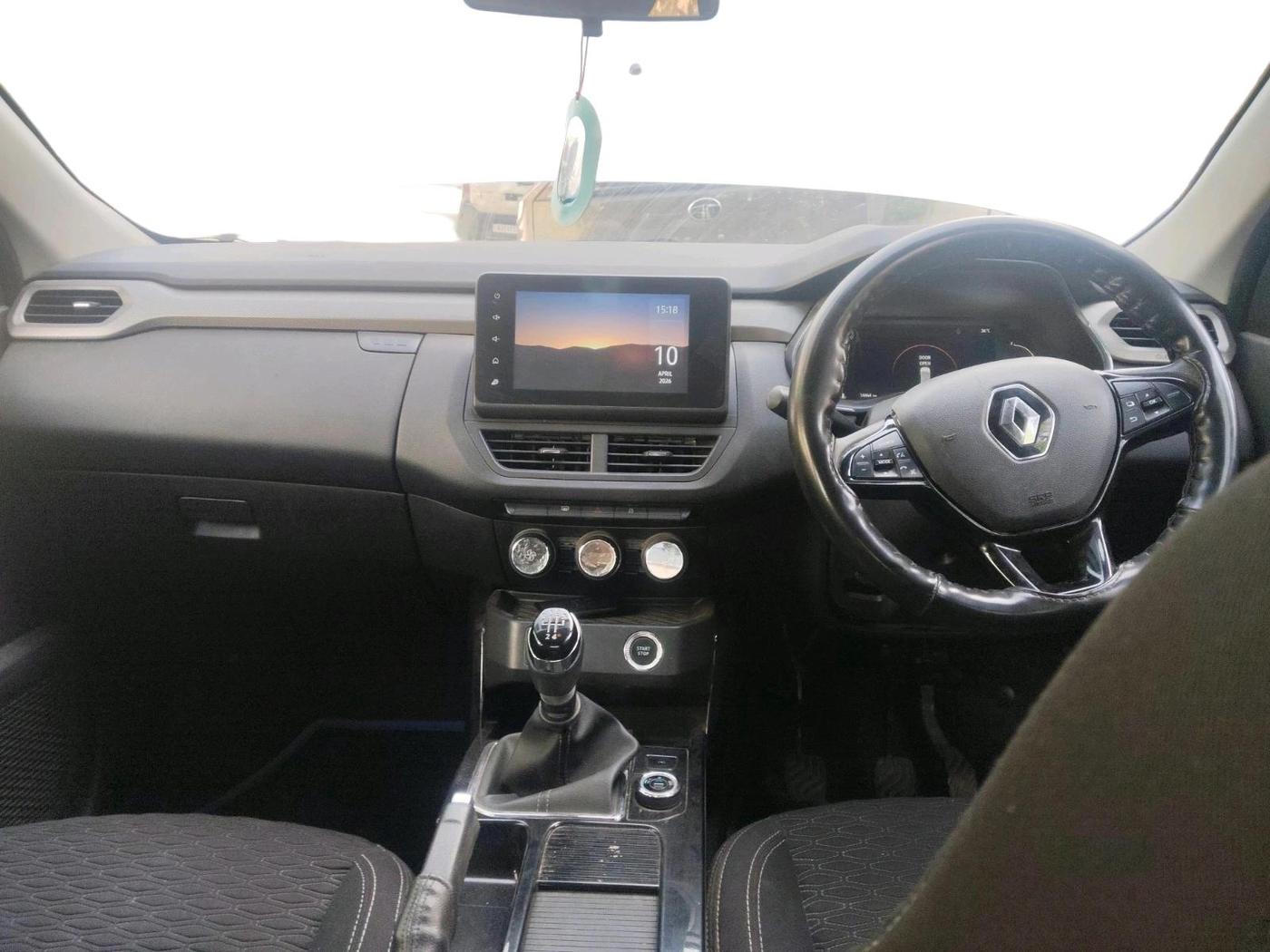 2021 Renault Kiger RXZ MT, Petrol, Manual, 14,768 km, interior