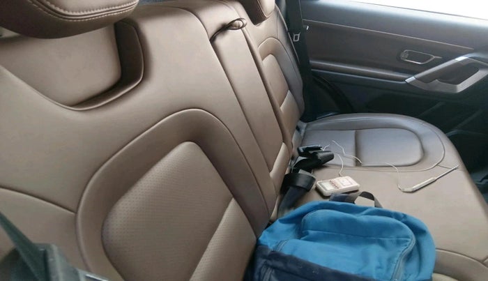 2019 Tata Harrier XZ 2.0L, Diesel, Manual, 69,105 km, interior