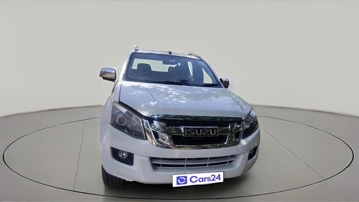 2017 ISUZU D-Max V Cross 4*4 MT, Diesel, Manual, 2,16,961 km, exterior