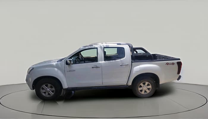 2017 ISUZU D-Max V Cross 4*4 MT, Diesel, Manual, 2,16,961 km, exterior