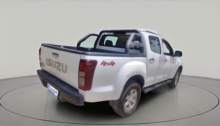 2017 ISUZU D-Max V Cross 4*4 MT, Diesel, Manual, 2,16,961 km, exterior
