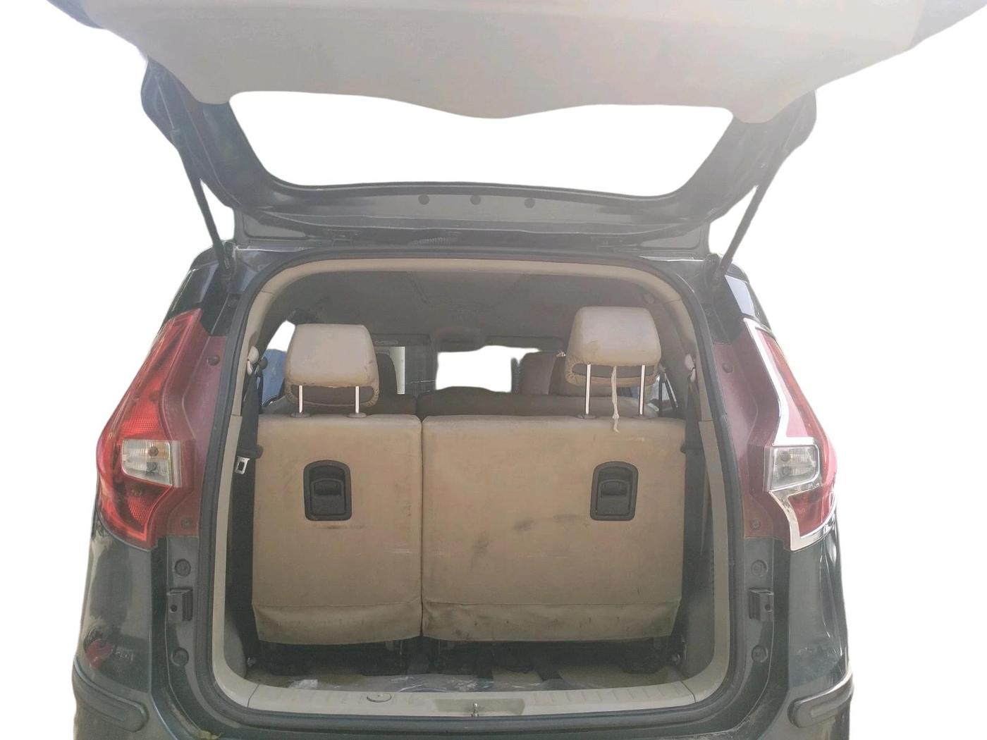 2018 Mahindra MARAZZO M2 8 STR, Diesel, Manual, 1,81,225 km, exterior