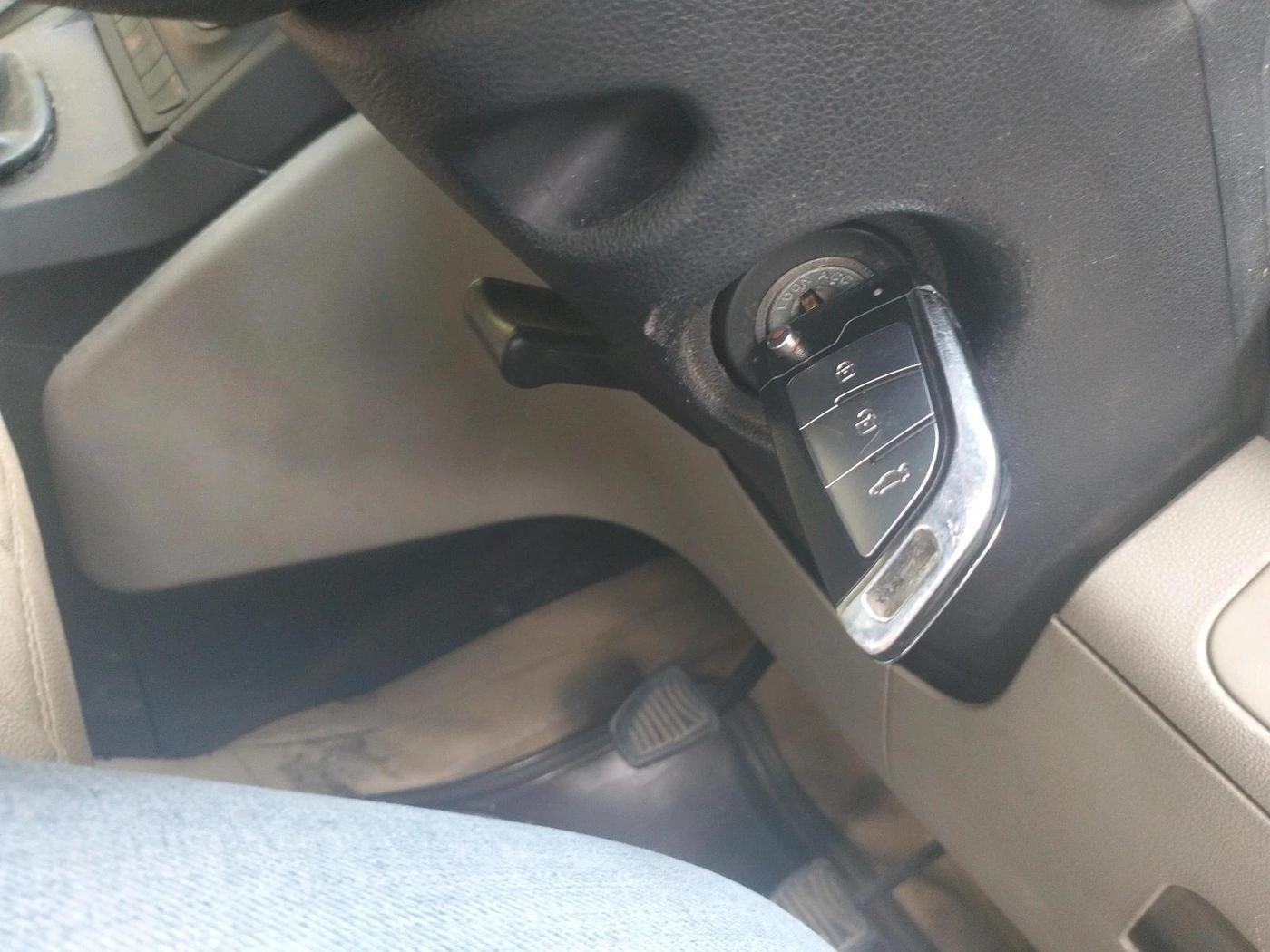 2018 Mahindra MARAZZO M2 8 STR, Diesel, Manual, 1,81,225 km, interior