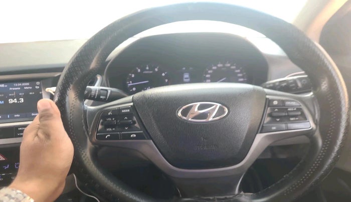 2019 Hyundai Verna 1.6 VTVT SX, Petrol, Manual, 1,00,211 km, interior