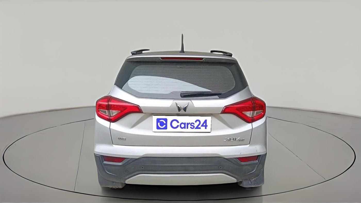 2023 Mahindra XUV300 W8 1.5 DIESEL, Diesel, Manual, 61,432 km, exterior