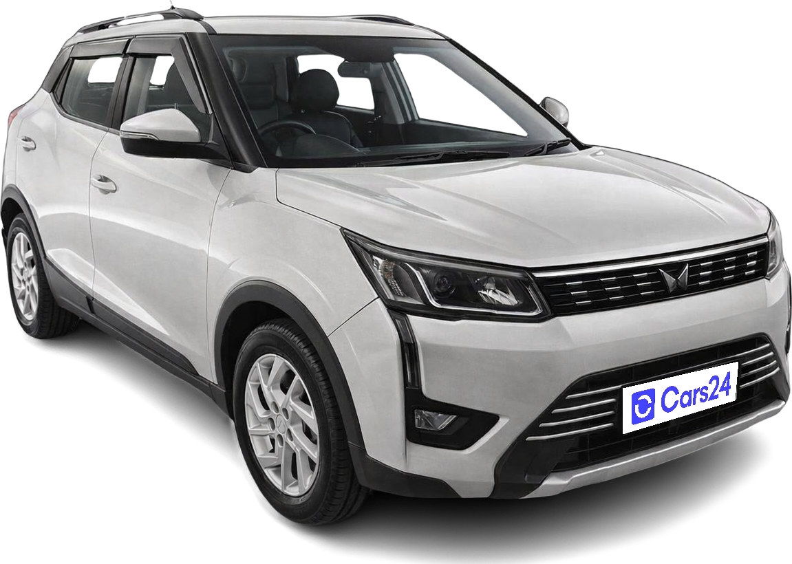 2023 Mahindra XUV300 - SUV - Diesel - Manual - ₹10.33 lakh
