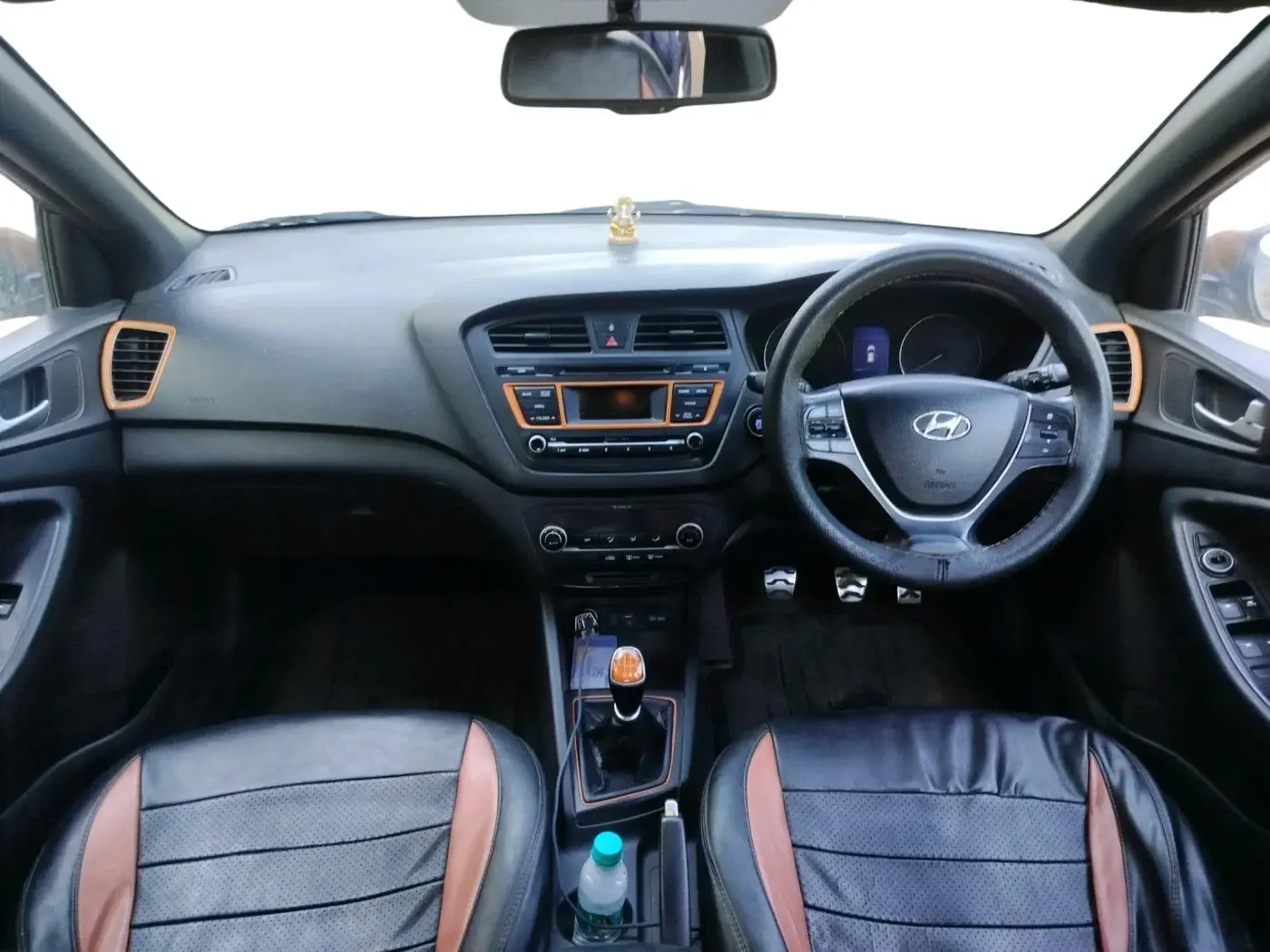 2015 Hyundai i20 Active 1.4 SX, Diesel, Manual, 1,27,914 km, interior