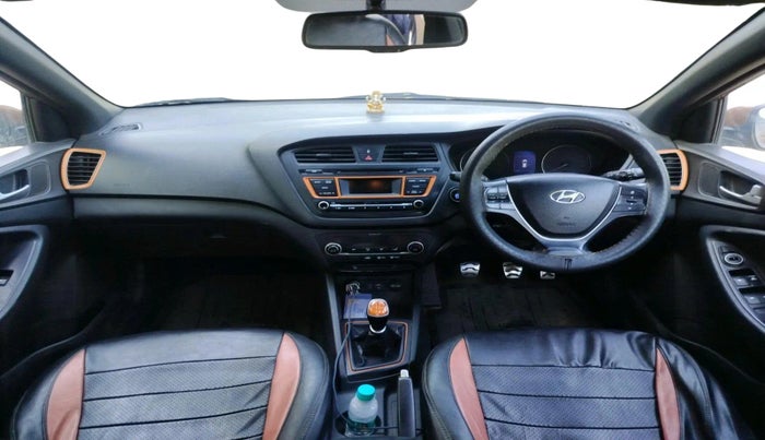 2015 Hyundai i20 Active 1.4 SX, Diesel, Manual, 1,27,914 km, interior