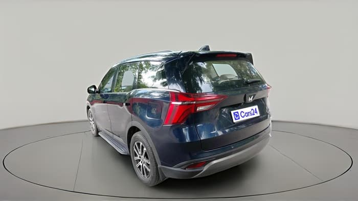2021 Mahindra XUV700 AX 7 LUXURY P AT 7 STR, Petrol, Automatic, 79,651 km, exterior