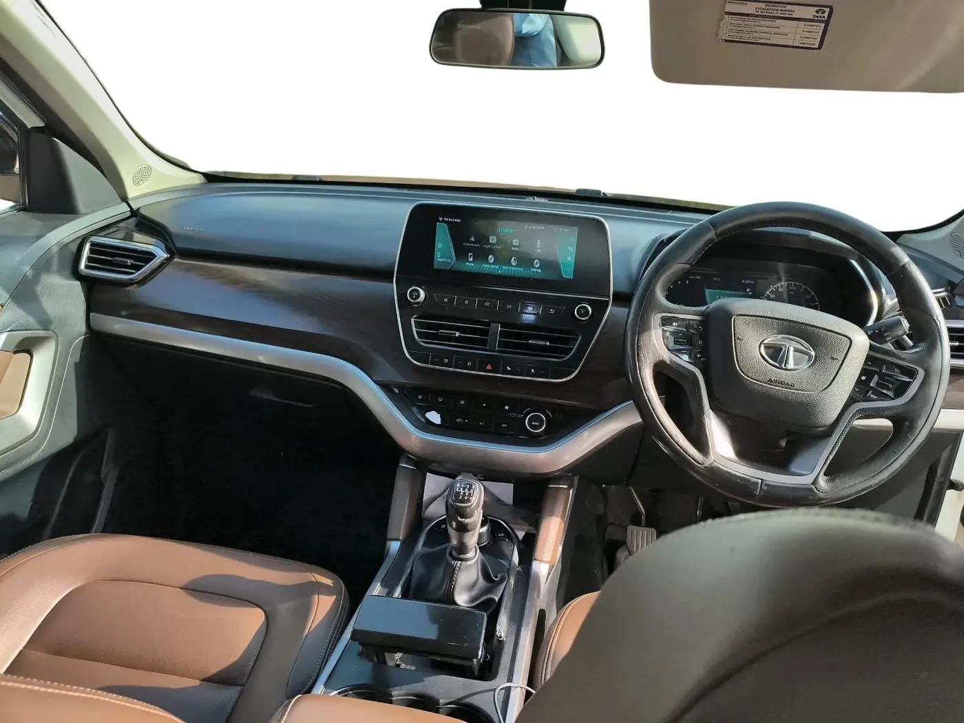 2019 Tata Harrier XZ 2.0L, Diesel, Manual, 1,93,872 km, interior