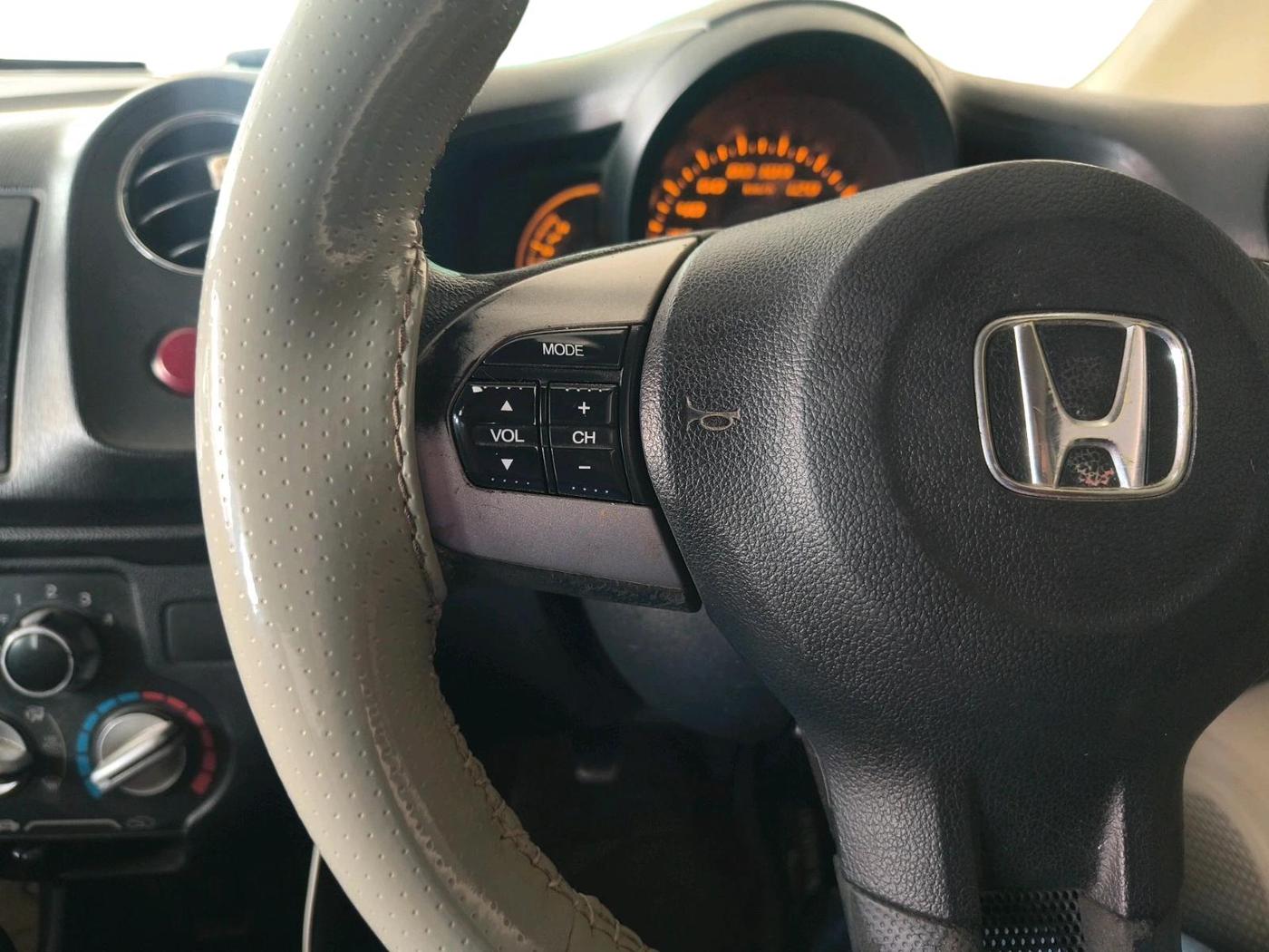 2014 Honda Amaze 1.2L I-VTEC S, Petrol, Manual, 1,04,482 km, interior