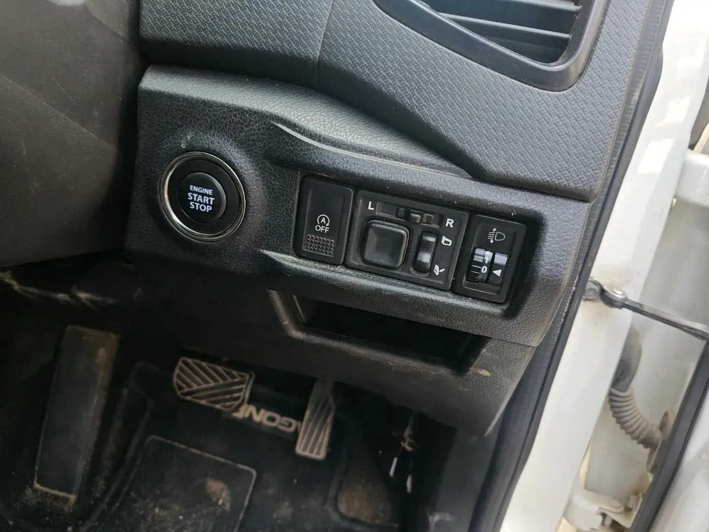2020 Maruti Vitara Brezza VXI AT SHVS, Petrol, Automatic, 30,419 km, interior