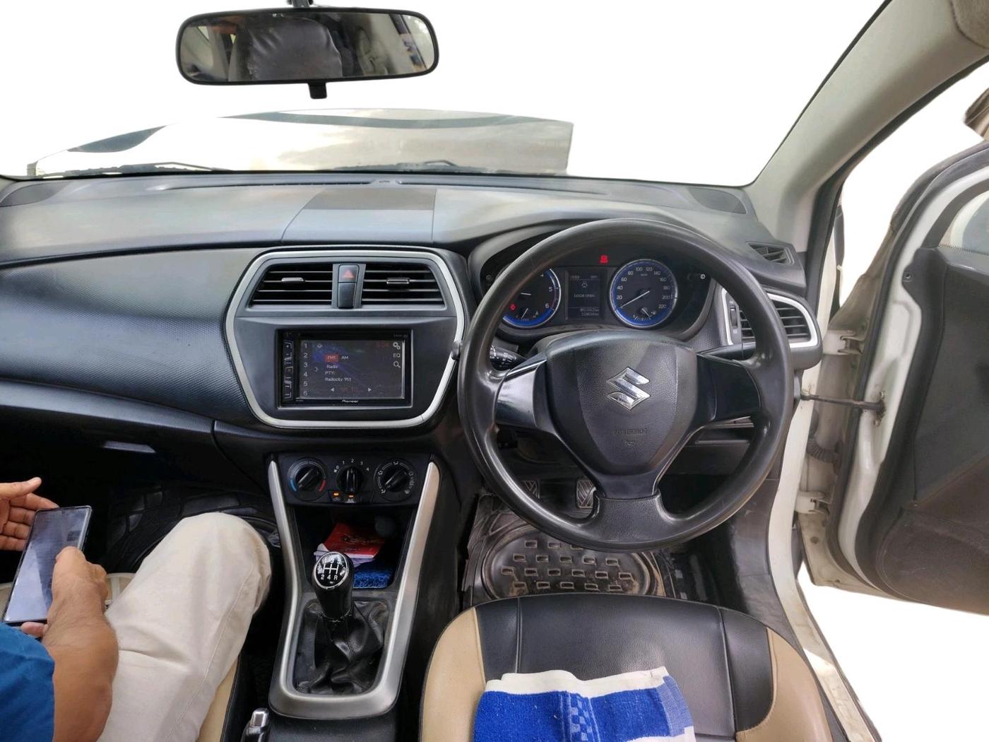 2015 Maruti S Cross SIGMA 1.3, Diesel, Manual, 2,29,634 km, interior