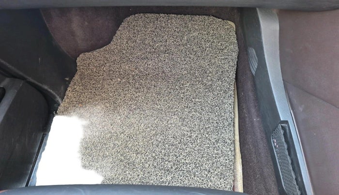 2014 Mahindra XUV500 W8, Diesel, Manual, 1,19,511 km, interior