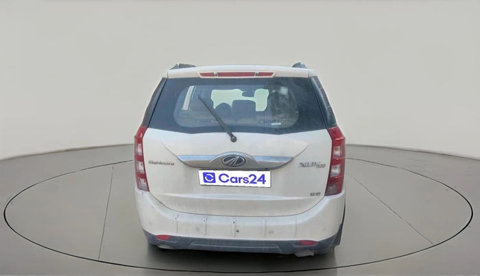 2017 Mahindra XUV500 W6, Diesel, Manual, 1,27,995 km, exterior