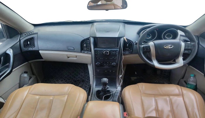 2017 Mahindra XUV500 W6, Diesel, Manual, 1,27,995 km, interior