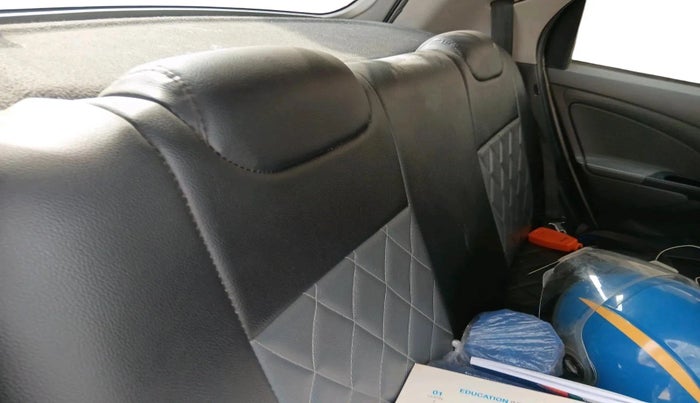 2012 Toyota Etios Liva GD, Diesel, Manual, 1,21,053 km, interior